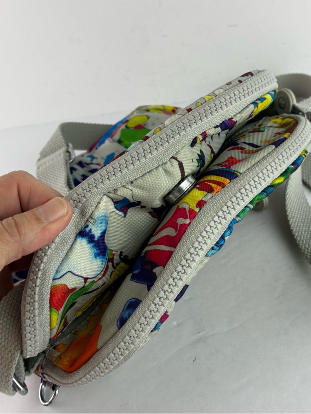 Kipling Keefe Crossbody Bag Multi Colored Abstract Pattern - Picture 6 of 8